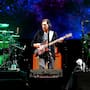 Caifanes reúne a varias generaciones en un ritual de rock con lleno total en Mexicali