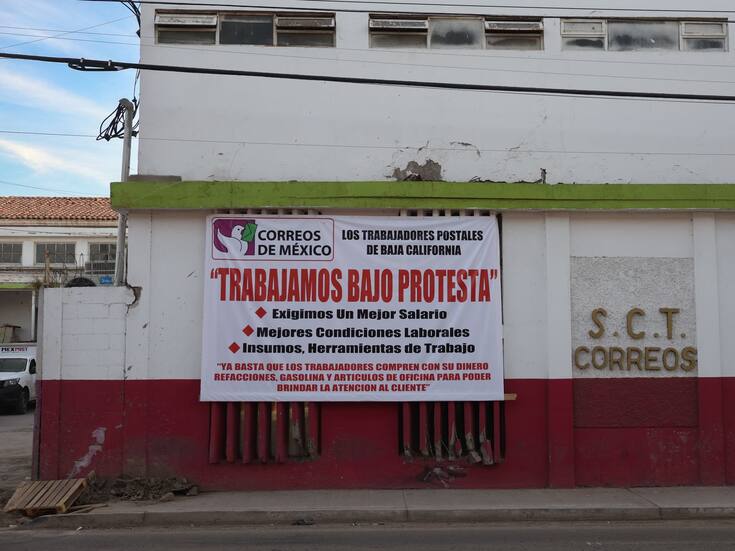 “Carteros” en Mexicali trabajan bajo protesta