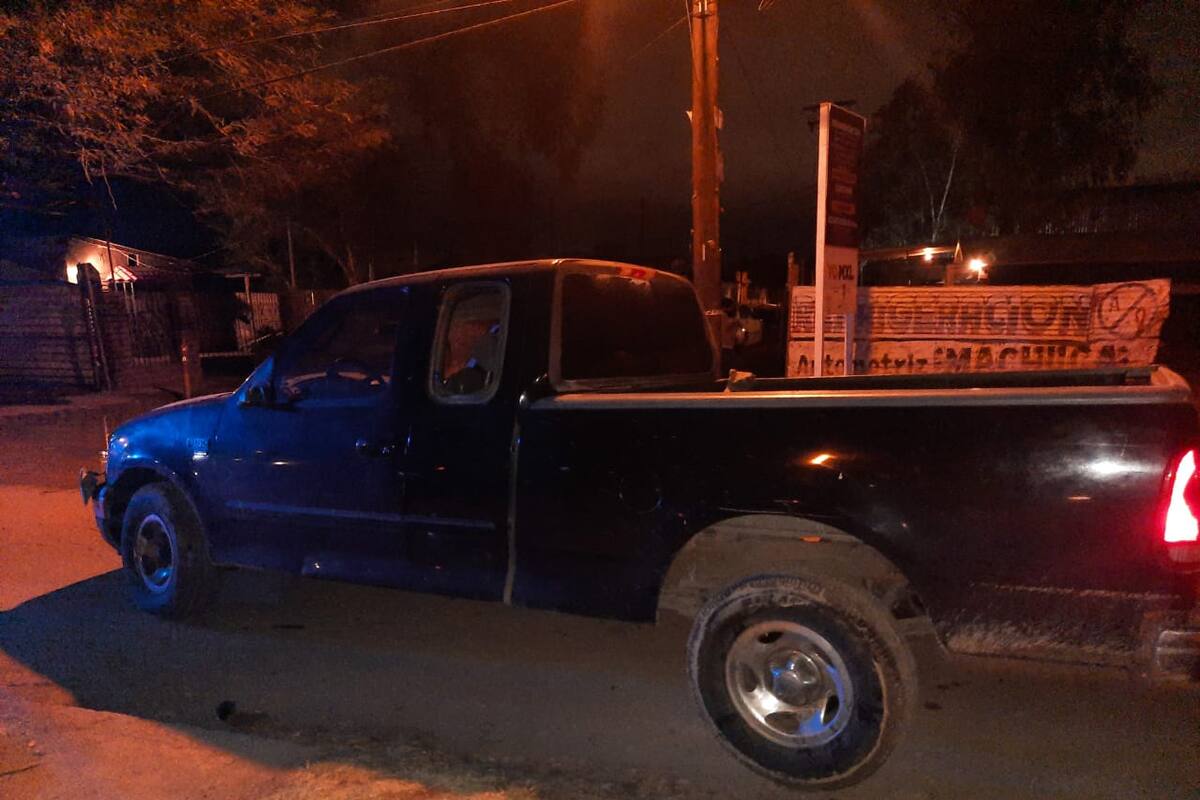 Le quitan su camioneta a punta de cuchillo