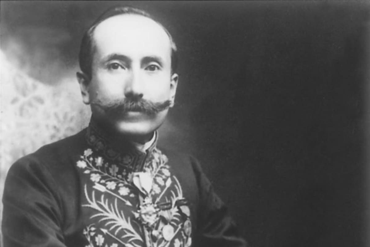 Amado Nervo comparó la Corte de España con la de Moctezuma