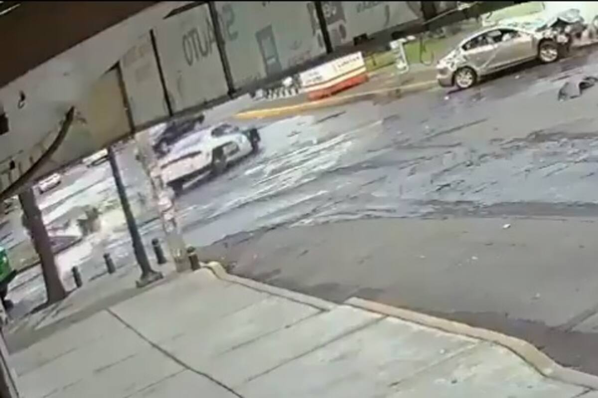 VIDEO: Policías presencian choque y no ayudan a víctimas