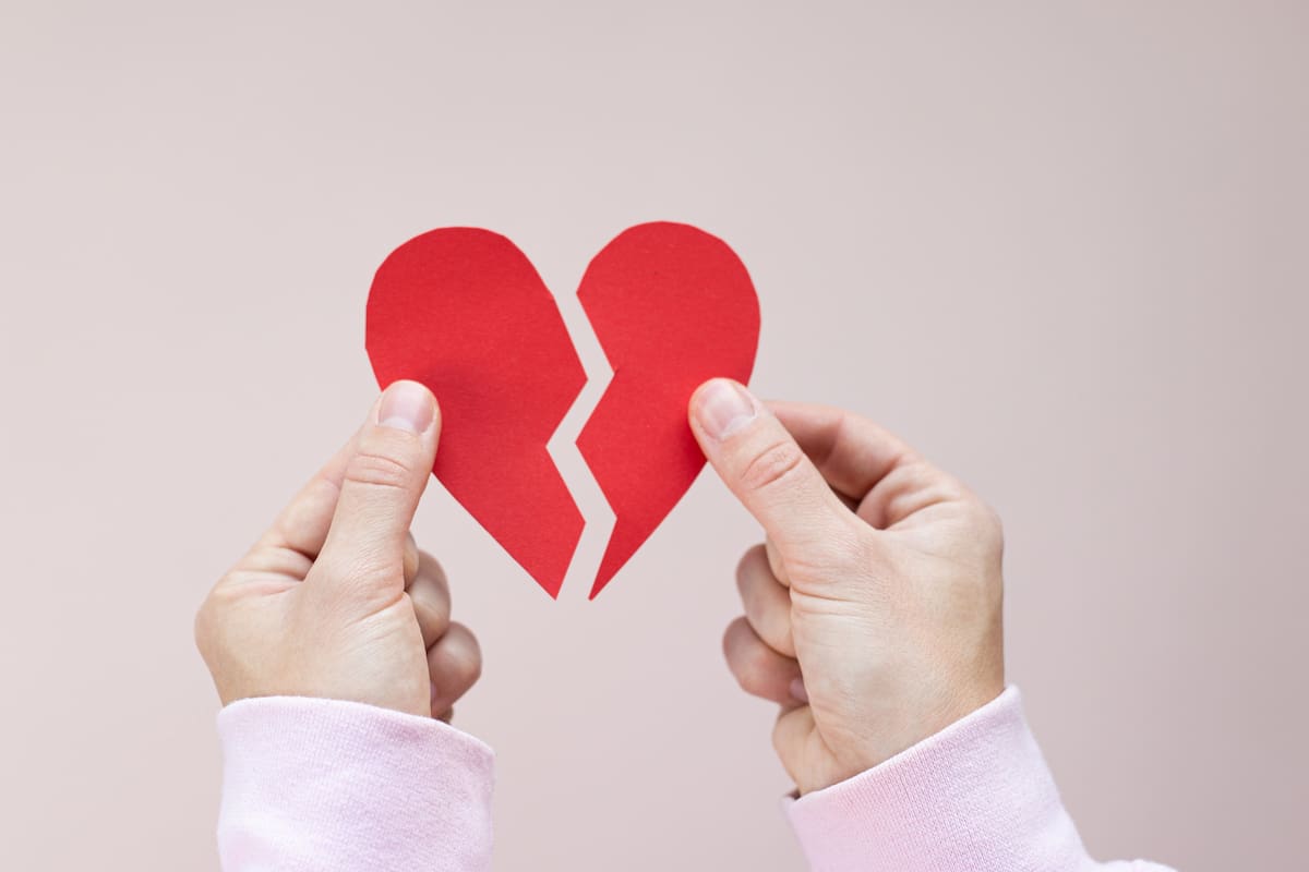 La estrategia más efectiva para superar a una expareja, según una psicóloga