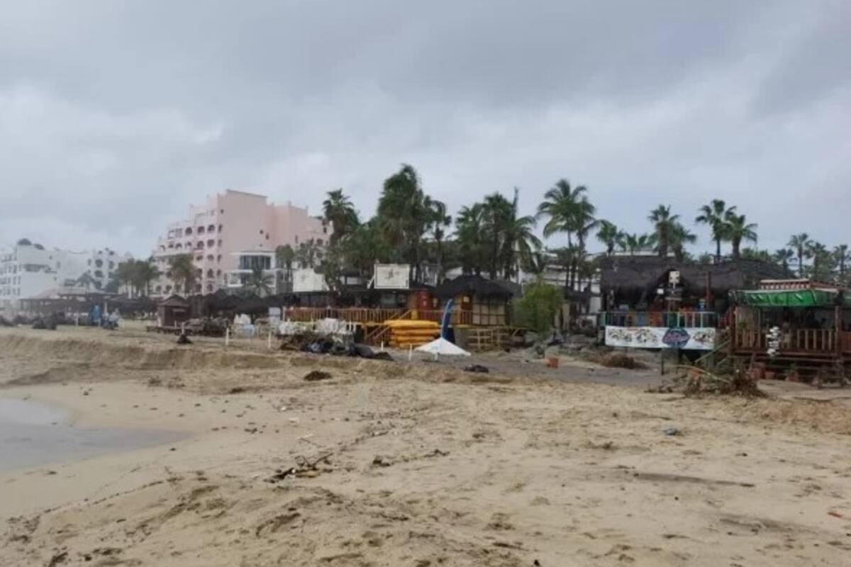 Fuertes lluvias en Los Cabos dejan a una mujer sin vida