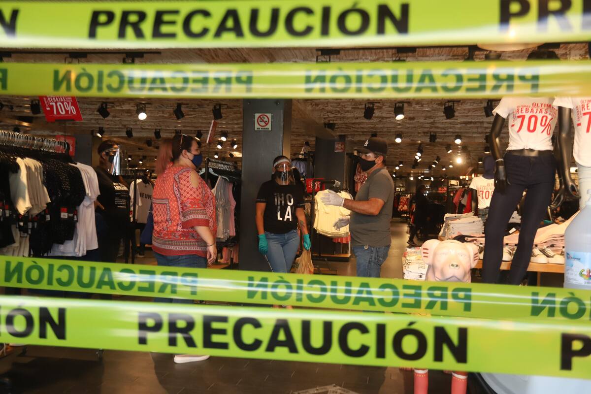 Comercios reabren desde ayer al público