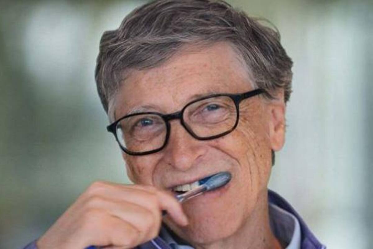 Bill Gates y el coronavirus: los 13 libros (y una serie de la BBC de los 70) que recomienda el fundador de Microsoft para "escapar" de la realidad de la pandemia