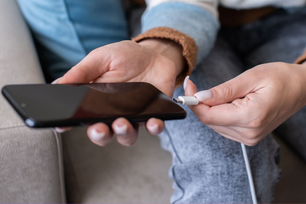 ¿Dónde tirar los cables de cargadores que ya no sirven?