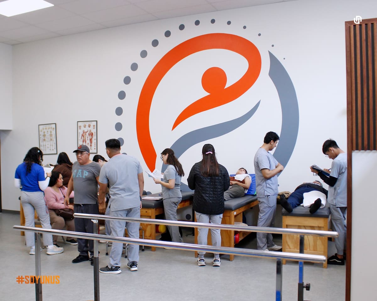 La institución destaca por su modelo educativo centrado en resultados, infraestructura especializada y alto índice de titulación en áreas de la salud. Foto: Cortesía