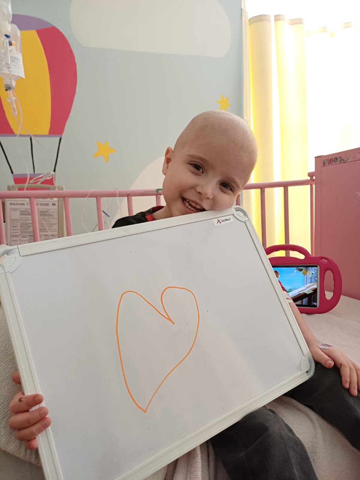 En sus videos de TikTok, Victoria muestra su día a día con la esperanza de pertenecer a “Creator Fan” y así poder obtener ingresos extras para sus gastos.