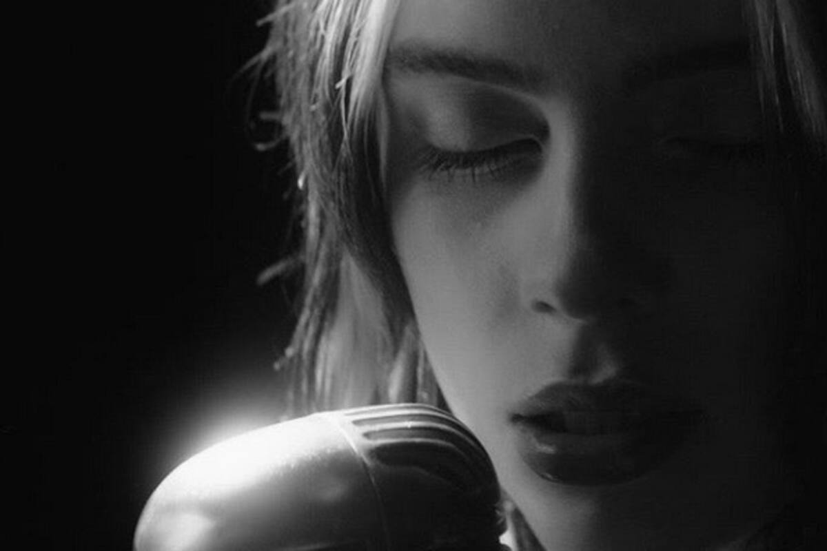 Billie Eilish lanza video de ''No Time To Die''