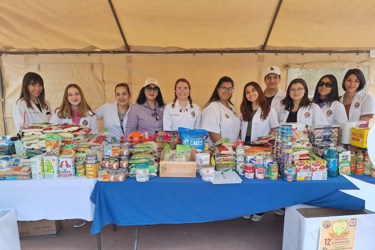 Colectan alimentos para desayunador de Miguel Alemán