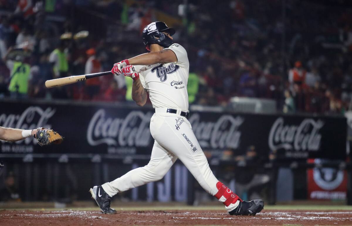 Jack Mayfield y Harold Castro empujaron las primeras dos con sencillos y luego ambos anotaron con doblete de Nick Williams para la pizarra final.