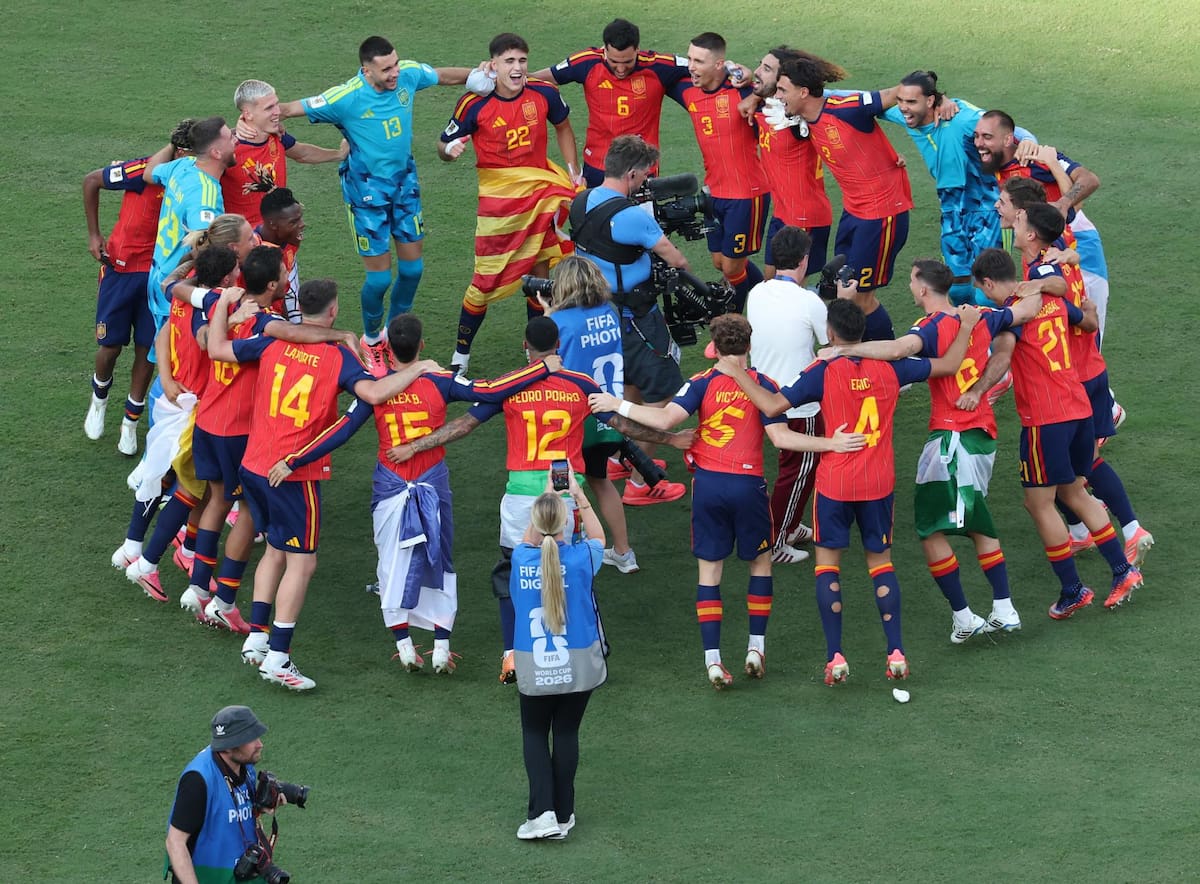 Futbolistas de la Selección Española celebran el campeonato de la Copa del Mundo 2026. (Foto: EFE/EPA/SARAH YENESEL)