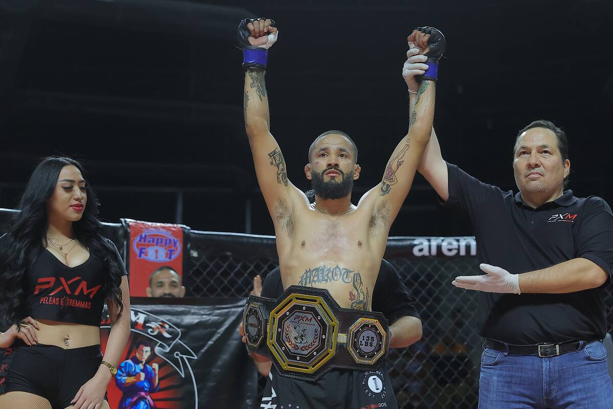 Es ‘Cuate’ Páez nuevo campeón de 135 libras en Peleas ExtreMMAs
