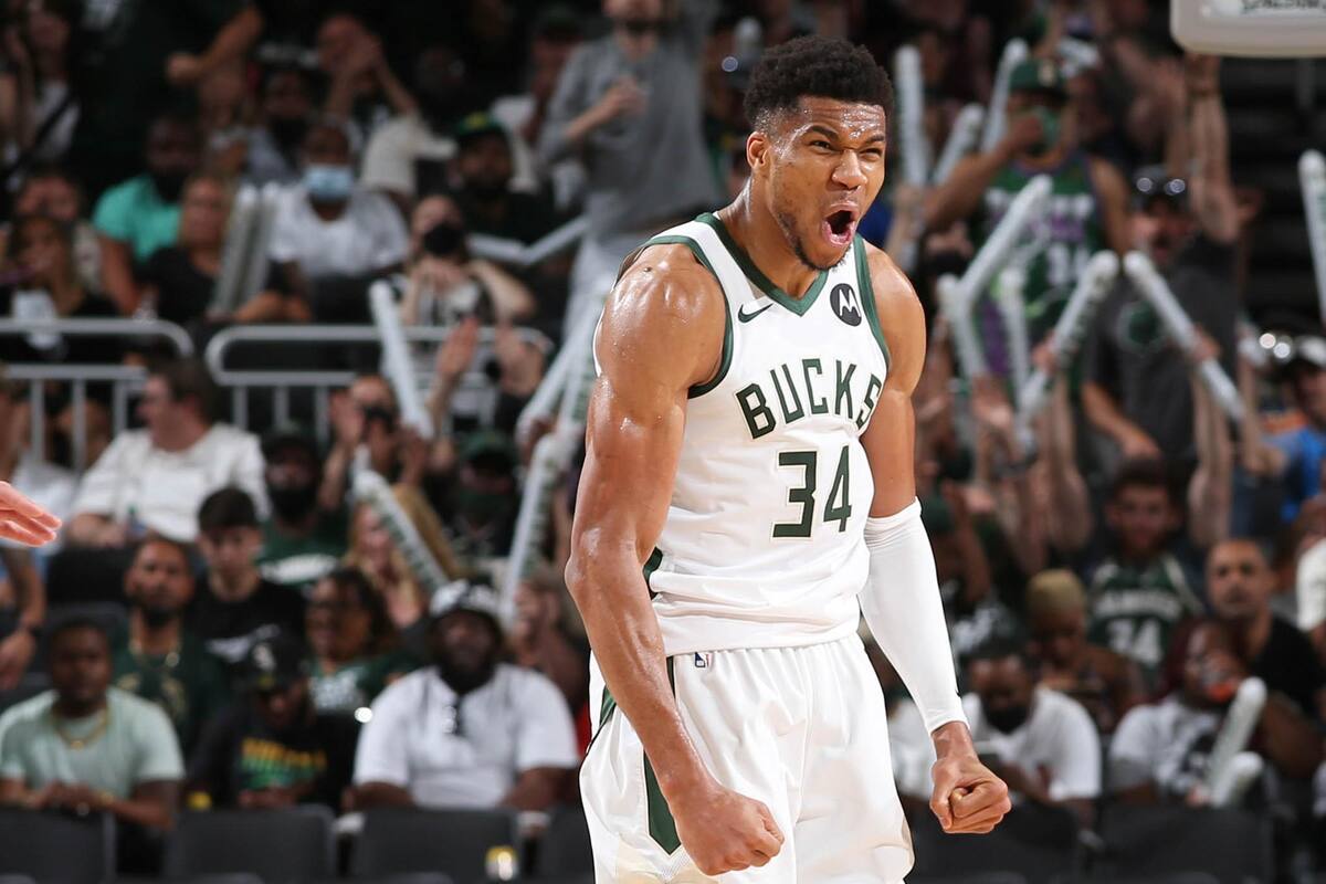 Bucks ganan en prórroga y avanzan a Final de Conferencia de NBA; Nets quedan fuera
