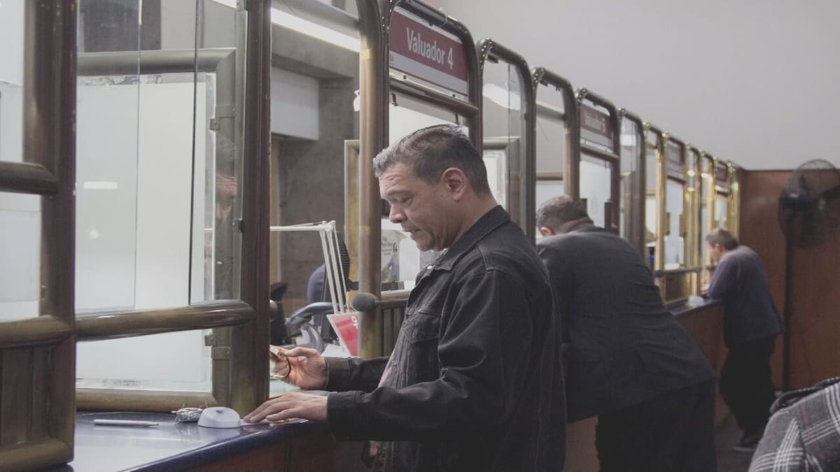 Es crucial que los usuarios de servicios bancarios estén informados sobre estas regulaciones para poder ejercer sus derechos de manera efectiva y proteger su patrimonio frente a posibles inconsistencias o fraudes.