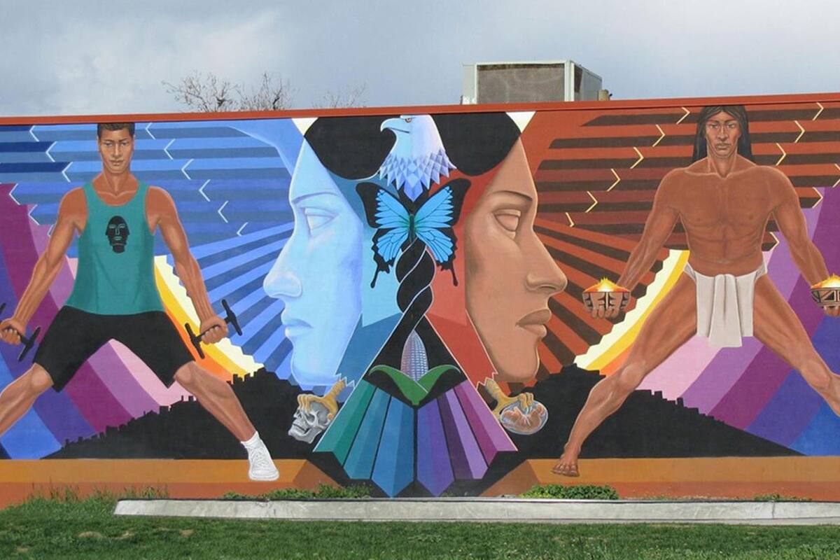 Busca 'padre' de los murales chicanos de Colorado rescatar estos espacios