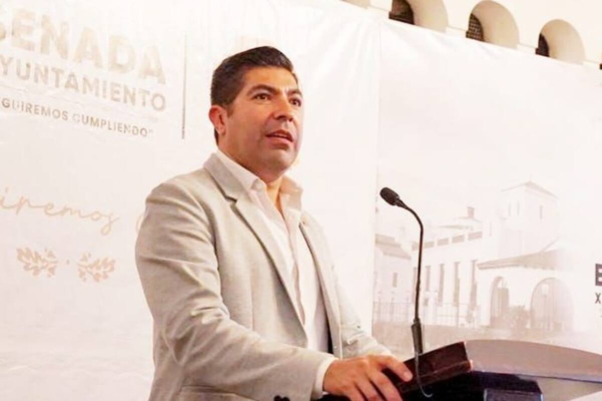 Participa Armando Ayala en gira de trabajo en Francia