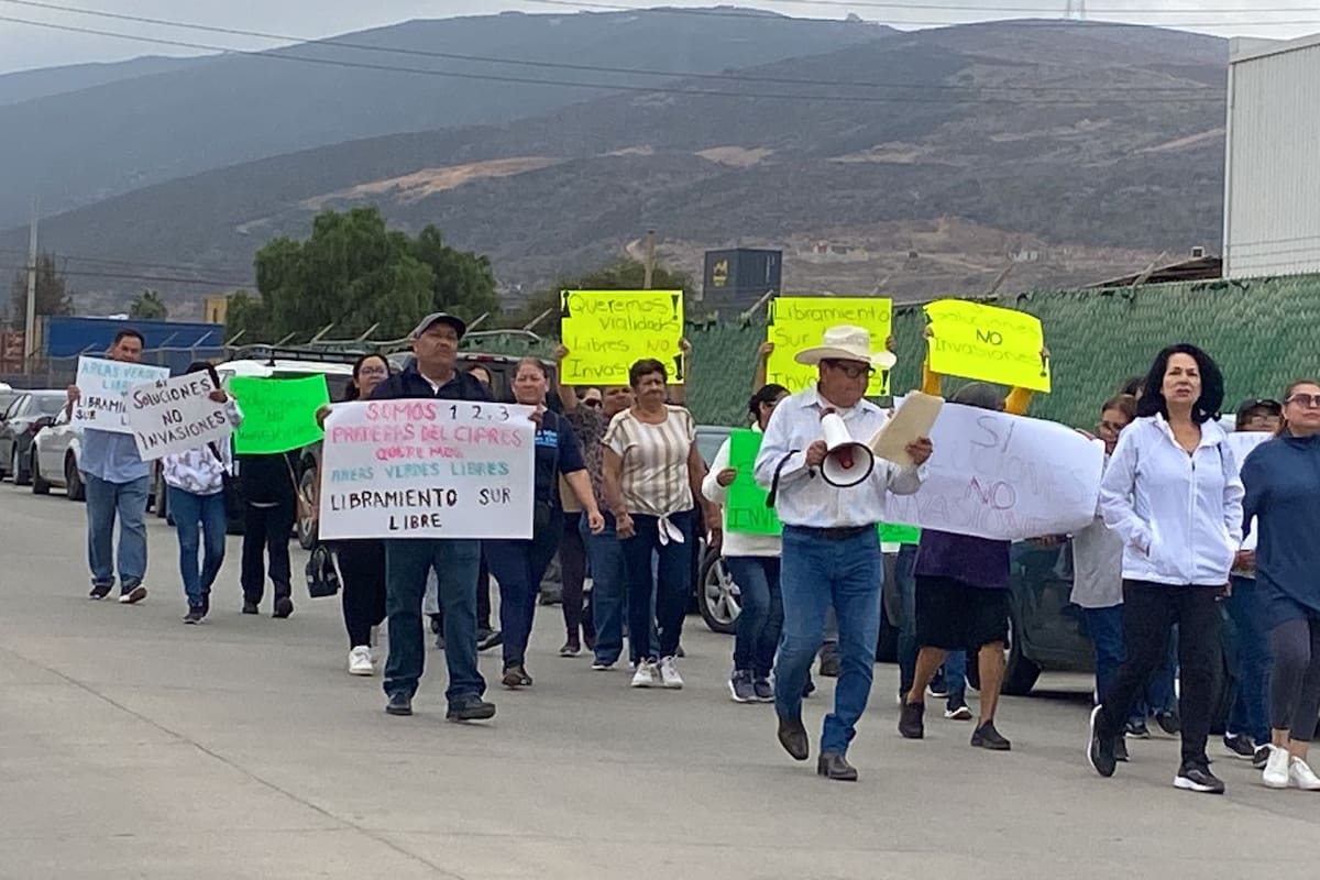 Piden poner un alto a invasión en Praderas del Ciprés
