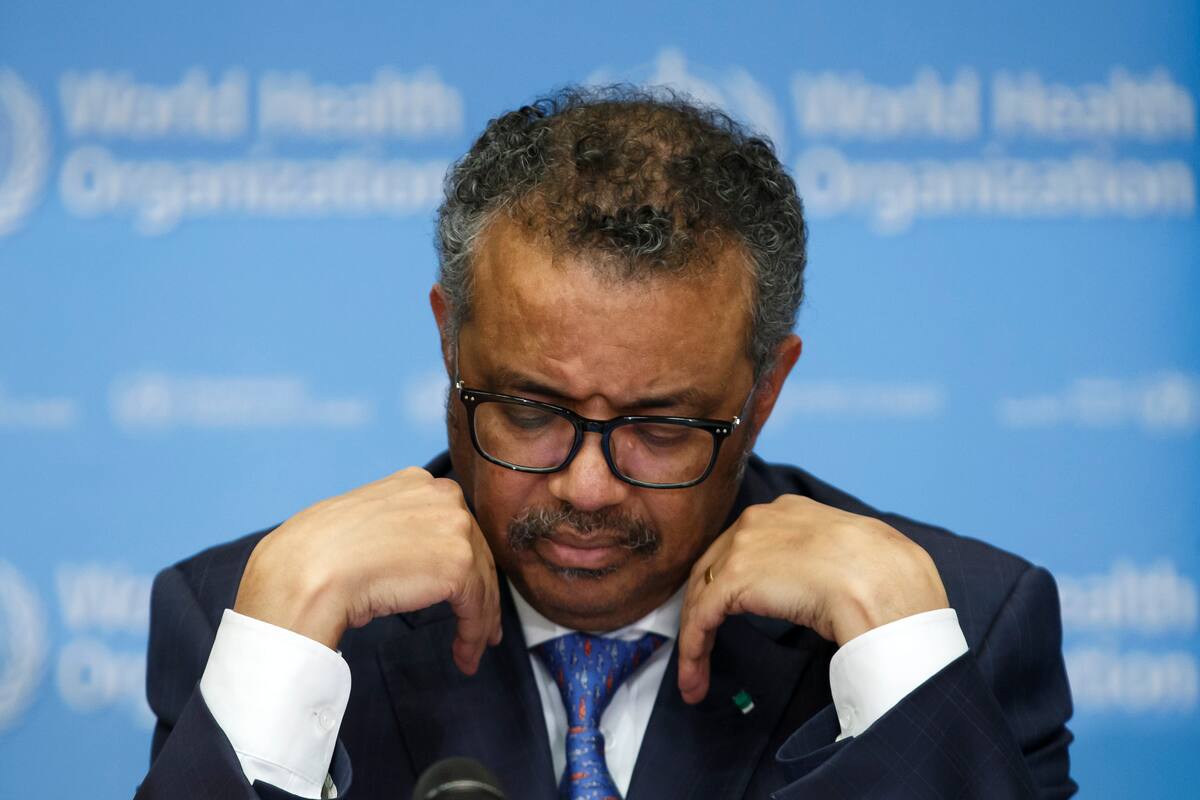 Director de la OMS denuncia que ha sufrido ataques racistas y amenazas de muerte