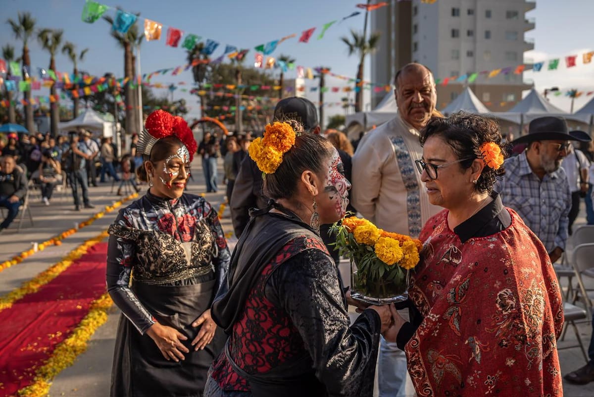 Familias y visitantes disfrutaron de actividades culturales, artísticas y gastronómicas. Foto: Border Zoom