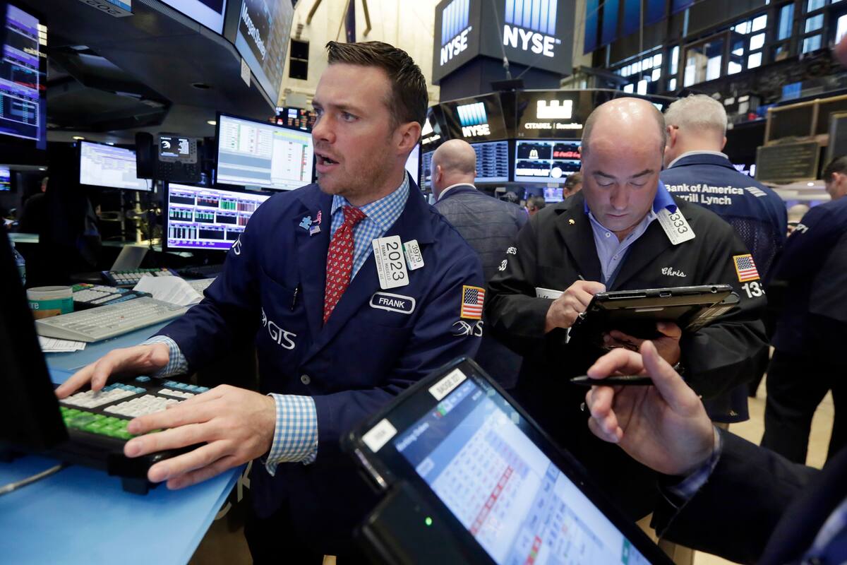Dow Jones cae más de 750 puntos