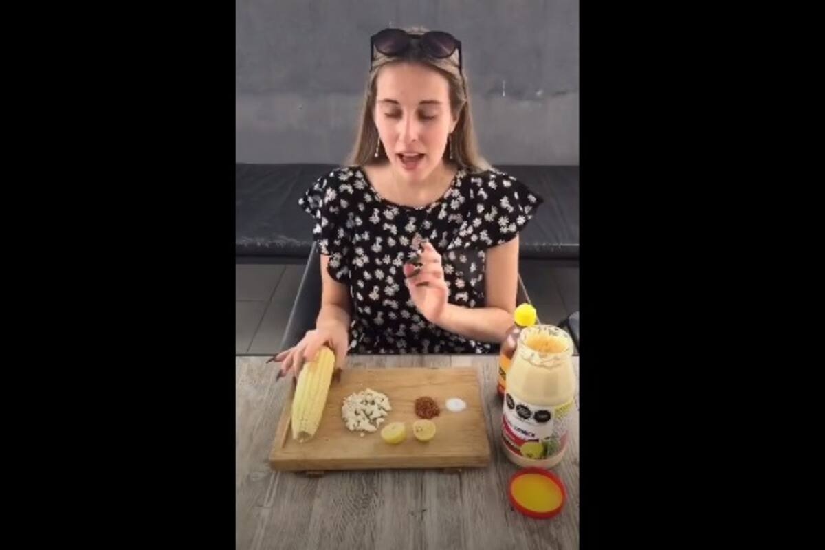 Canadiense muestra cómo se prepara un elote en México, se hace viral