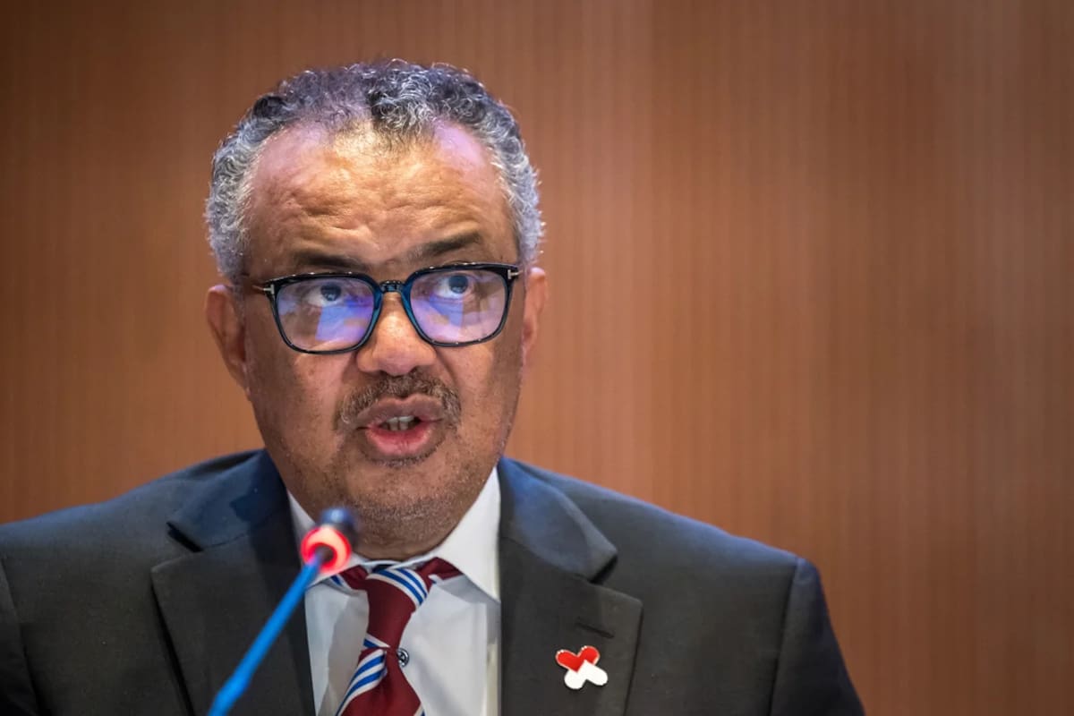 El Director General de la Organización Mundial de la Salud, Tedros Adhanom Ghebreyesus, informó que él y un grupo de la ONU estaban a punto de embarcar en un vuelo cuando el aeropuerto fue atacado. / CNN. - Getty Images.
