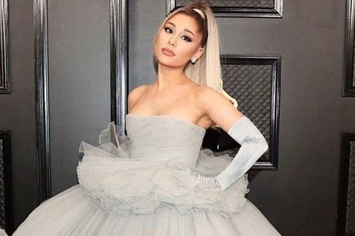 Ariana Grande luce su cabello al natural y enloquece a sus fans