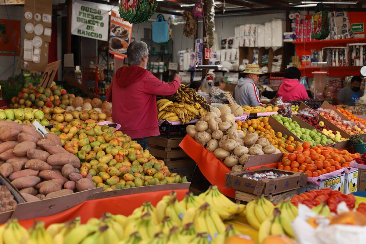 Los precios de los alimentos básicos cada vez son más altos.