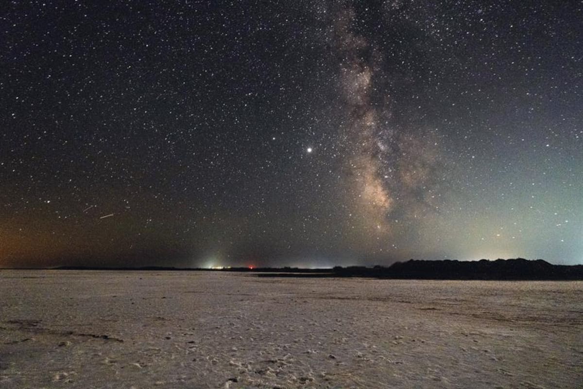 Detectan la primera ráfaga rápida de radio con origen en la Vía Láctea