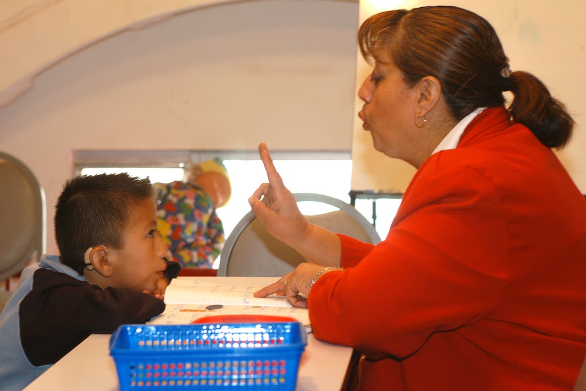 Fundación invita a becar a niños vulnerables