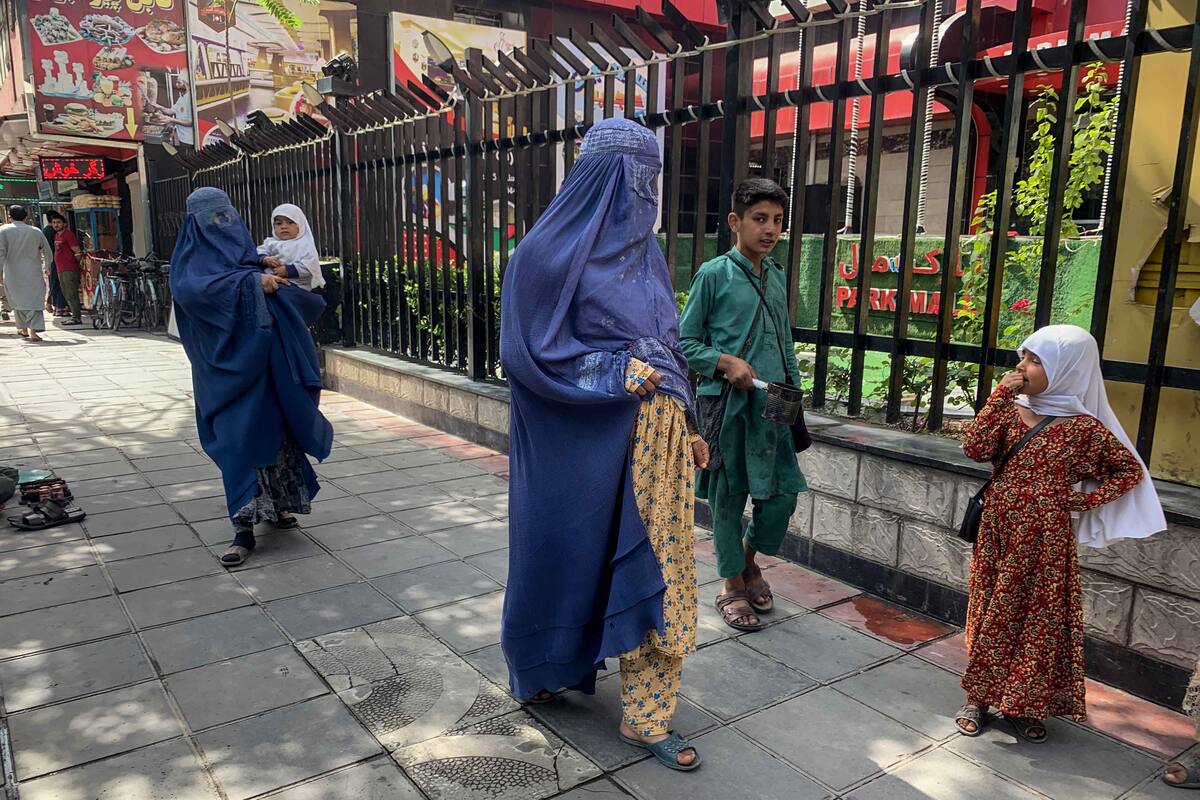 ONU discutirá la imposición del burka en Afganistán
