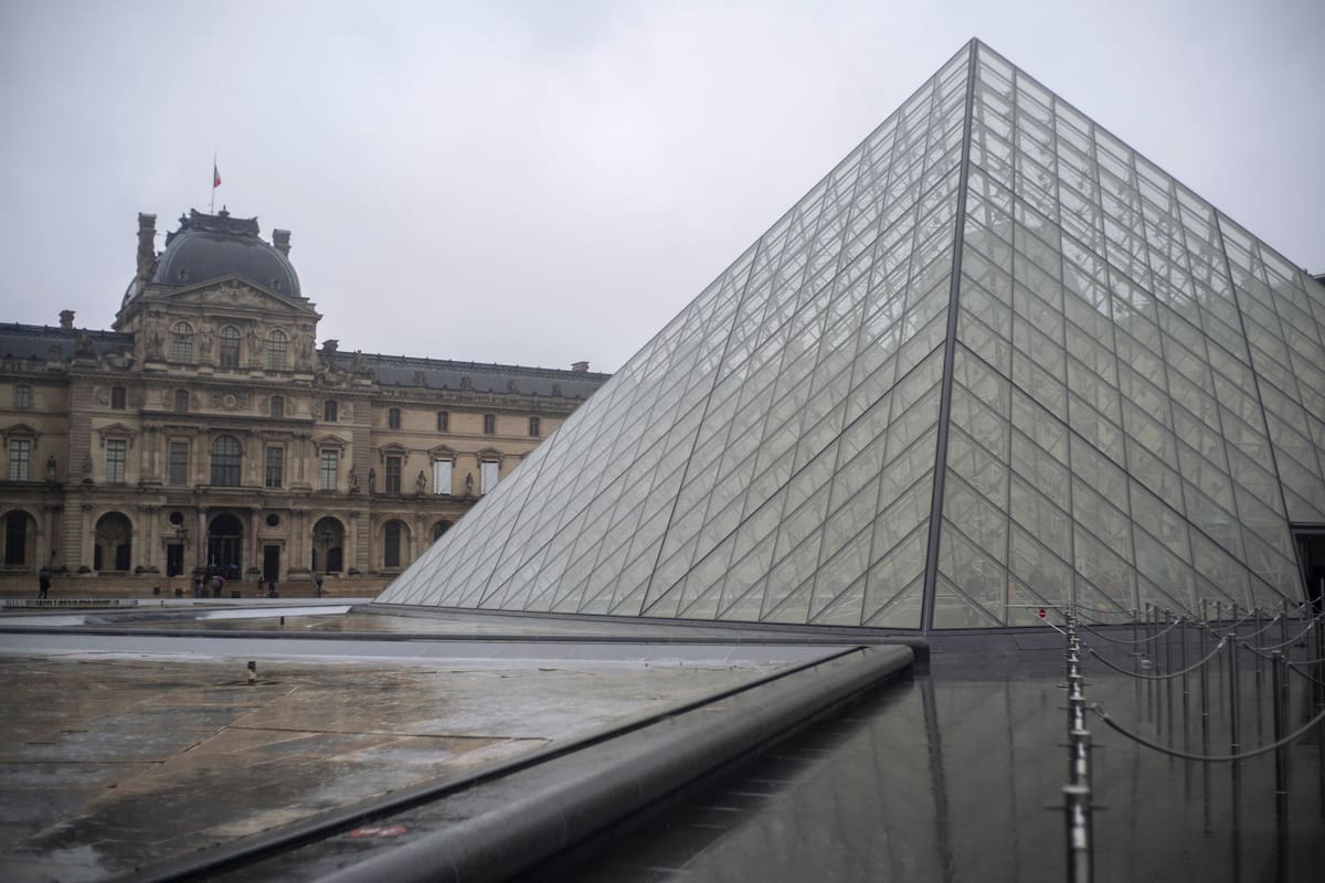 ¡Otro suceso en el Louvre! ¿Qué está ocurriendo en el Museo que sus obras han estado en riesgo este 2025?