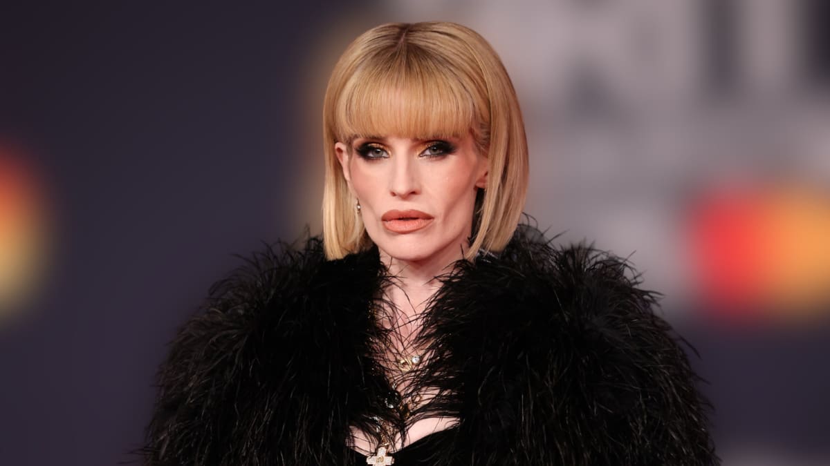 Kelly Osbourne impacta con su aspecto en los BRIT Awards 2026 tras enfrentar críticas por su peso