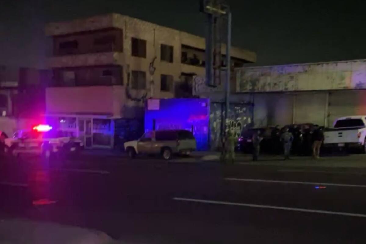 Atacan a tiros a pareja en estacionamiento de la zona Centro de Tijuana