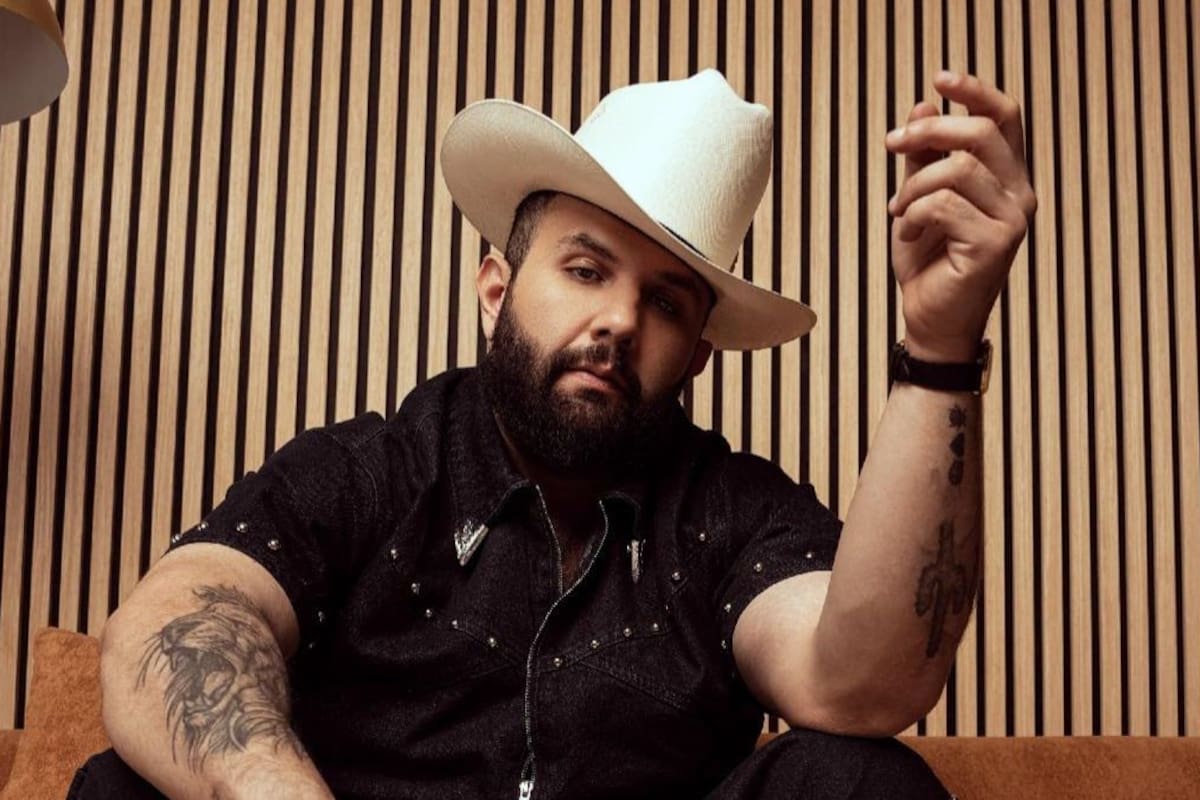 Carín León logra su duodécimo #1 en Billboard con “La Morrita” y consolida su dominio en la Música Mexicana