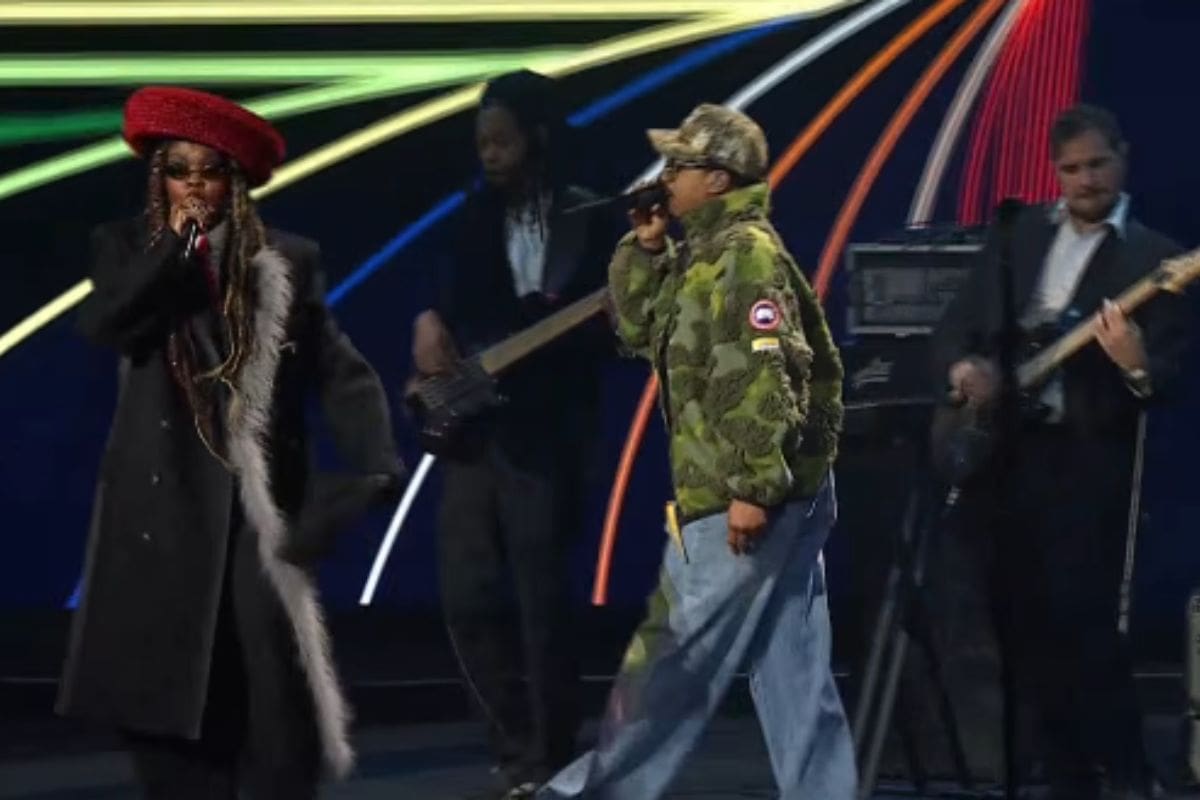 La rapera Lauryn Hill sorprende en el Sorteo del Mundial 2026 al cantar con su hijo en el escenario del Kennedy Center en Washington D.C