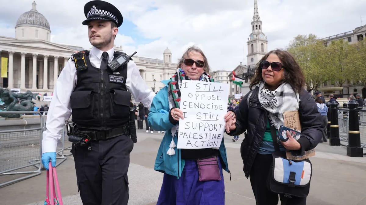 Entre los detenidos hubo personas de distintas edades, incluidos adultos mayores que participaron en la protesta. /AP