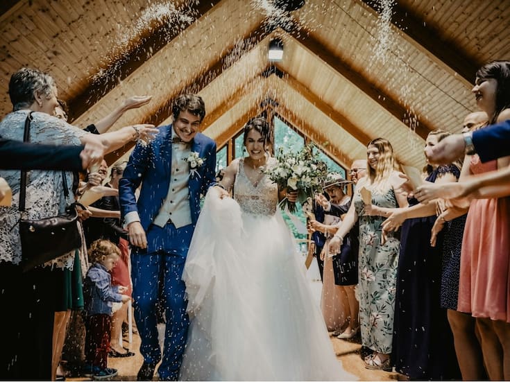 Mejor piénsalo dos veces antes de llevar estos colores a una boda