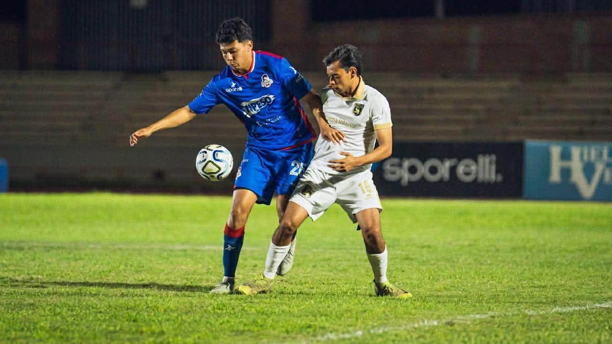 VENCEN CIMARRONES A COLIMA Y SUBEN AL SEGUNDO LUGAR EN LIGA PREMIER