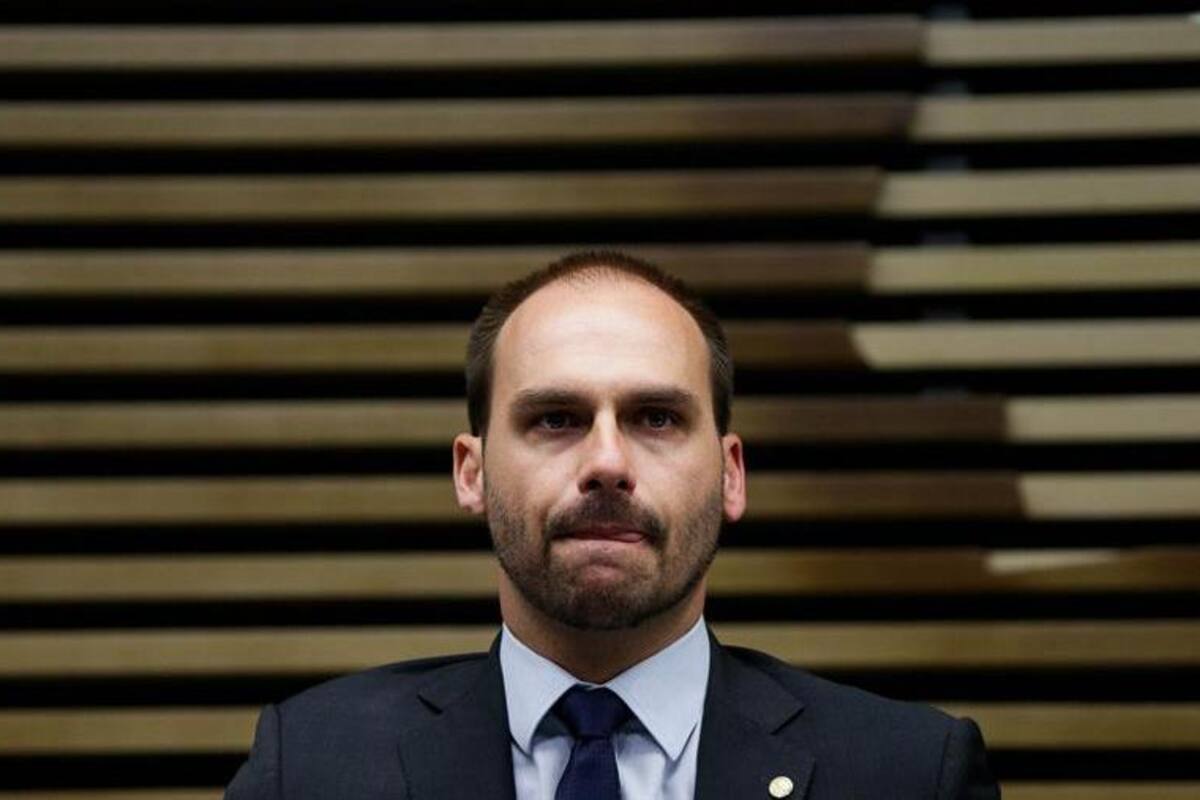Senado brasileño ve como nepotismo que hijo de Bolsonaro asuma embajada de EU