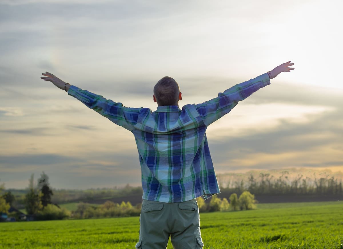 Las personas agradecidas suelen desarrollar mayor resiliencia, optimismo y satisfacción con la vida, según la psicología. Foto: Cortesía