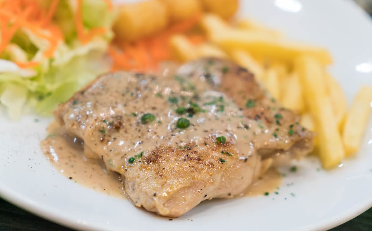 Pollo en crema de chipotle | Foto: Freepik