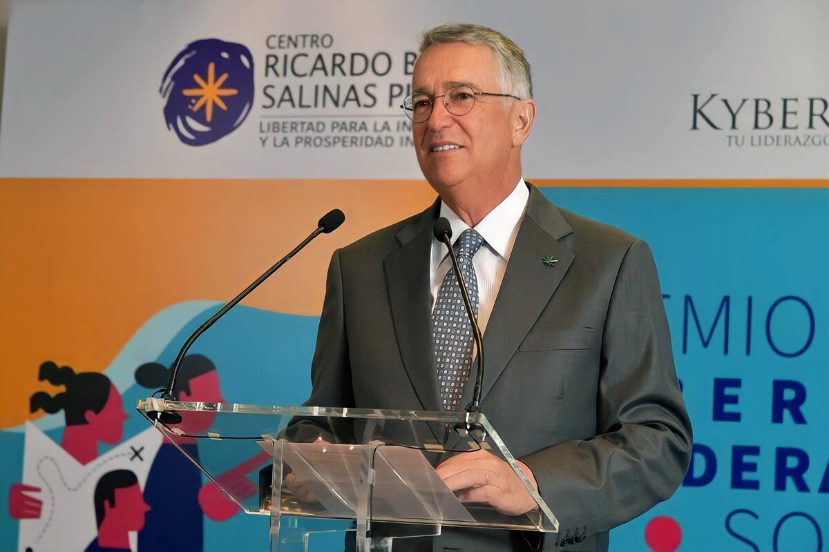Ricardo Salinas Pliego: "Voy a regalar un millón de pesos a quien se me dé la gana por mi cumple y esto debes hacer"