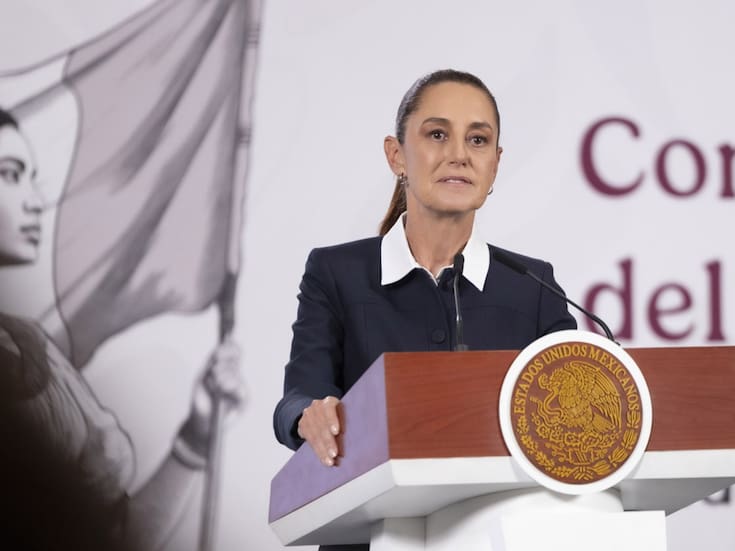 Tras el rechazo a su reforma electoral, Claudia Sheinbaum lanza un “Plan B” para recortar privilegios en congresos locales y municipios, con el objetivo de ahorrar 4 mil millones de pesos y ampliar las consultas populares en México