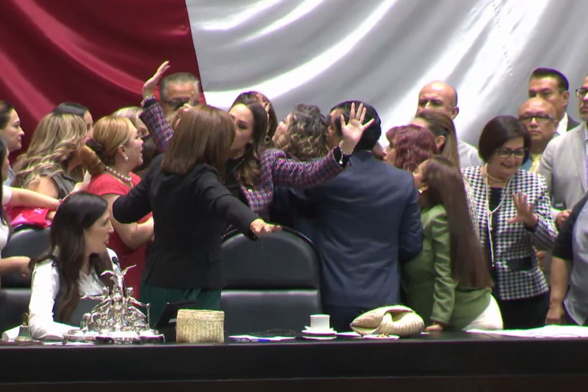 Manotean diputadas y se empujan al discutir sobre conflicto Palestina-Israel; Kenia López Rabadán pide dos minutos de silencio