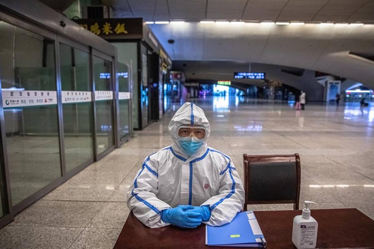 China afirma tener menos de mil 300 contagiados "activos" de coronavirus
