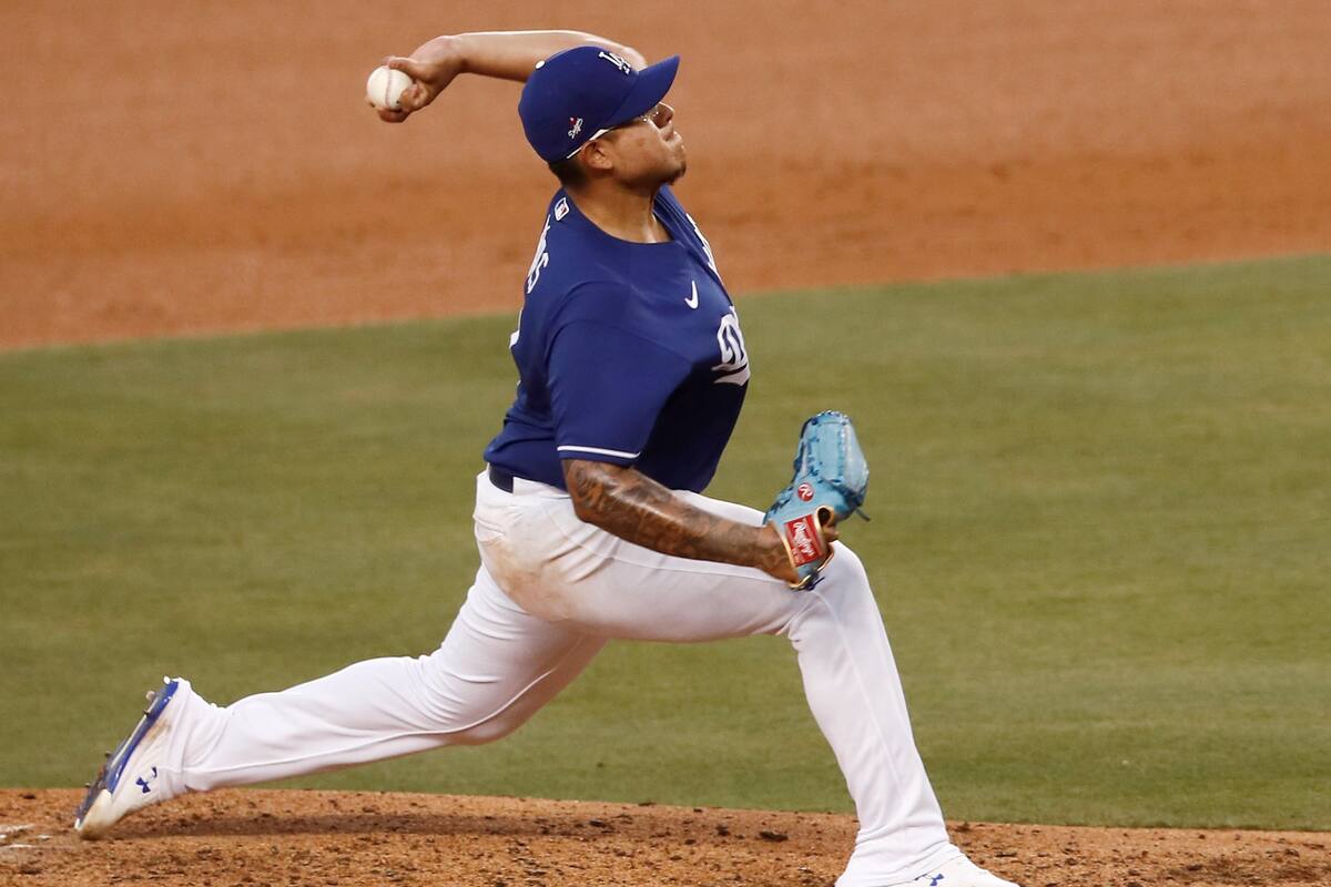 Pierde Julio Urías por primera vez desde el 2019 y su invicto llega a su fin
