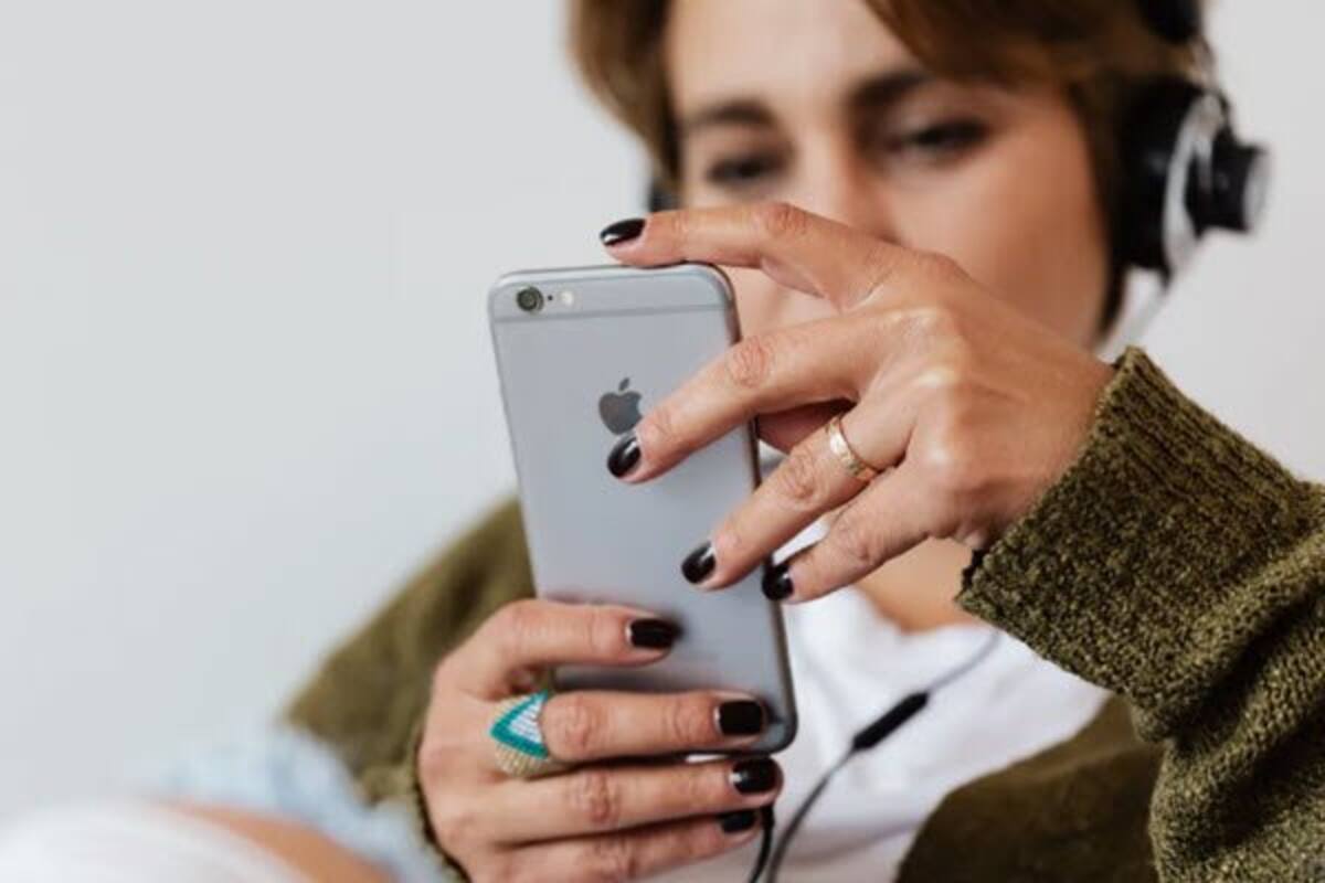 Obtén las voces o pista de cualquier canción desde iOS con Transcribe