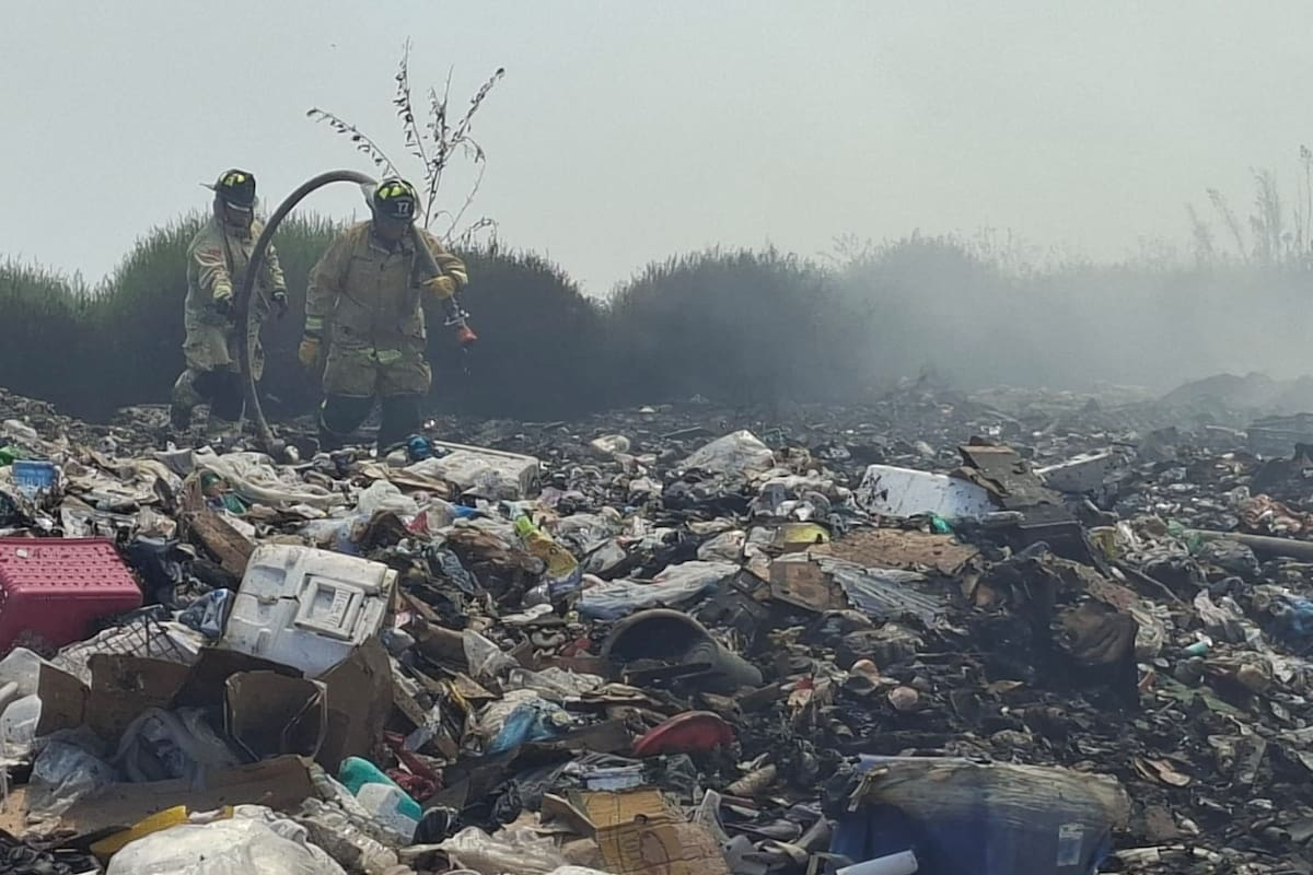 Vecinos de Tijuana exigen acciones contra tiraderos clandestinos y quema de basura